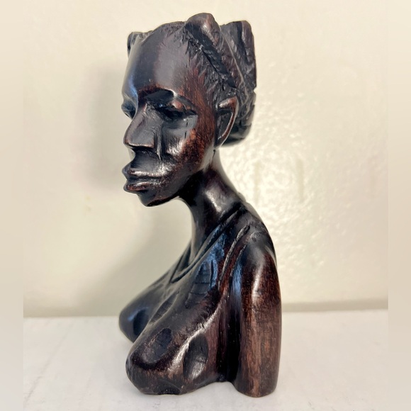 Authentic Hand Carved African Woman Wooden Head Bust - Picture 4 of 5